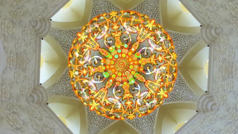 serial-travelers-abu-dhabi-mosquee-Cheikh-Zayed-lustre(2)