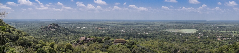 serial-travelers-sri-lanka-minhintale-panorama