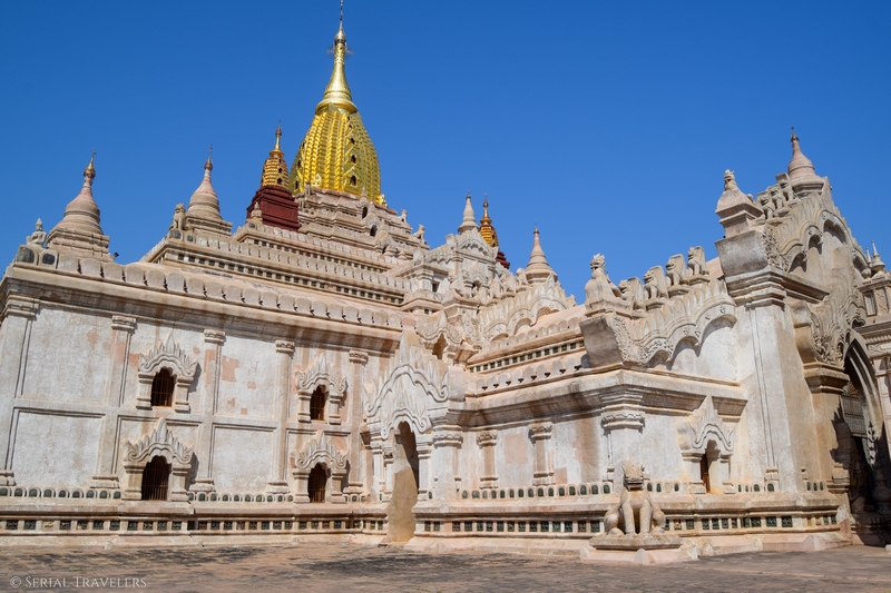 serial-travelers-myanmar-bagan-ananda-temple3