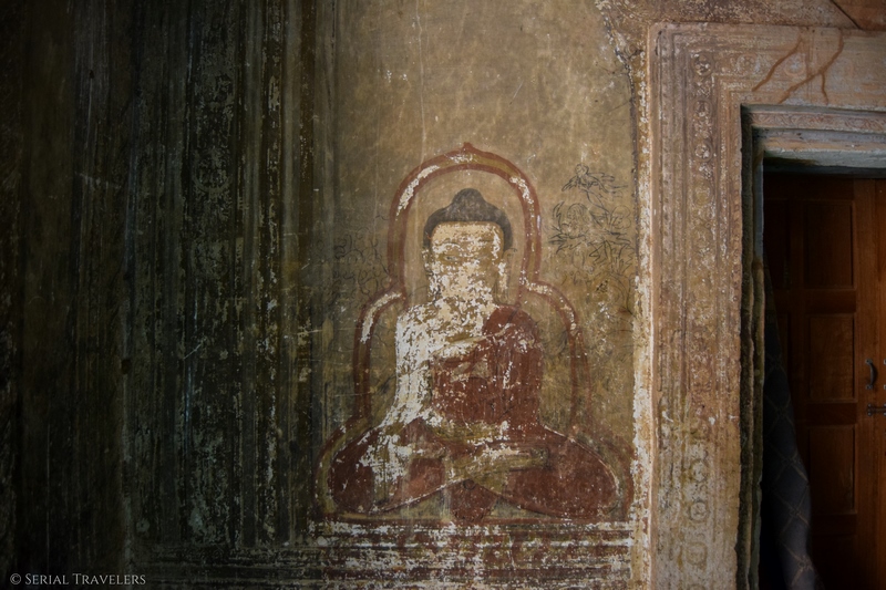 serial-travelers-myanmar-bagan-Htilominio-temple3