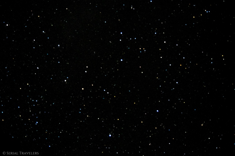 serial-travelers-myanmar-trek-kalaw-inle-sam-family-habitant-ciel-etoile-nuit