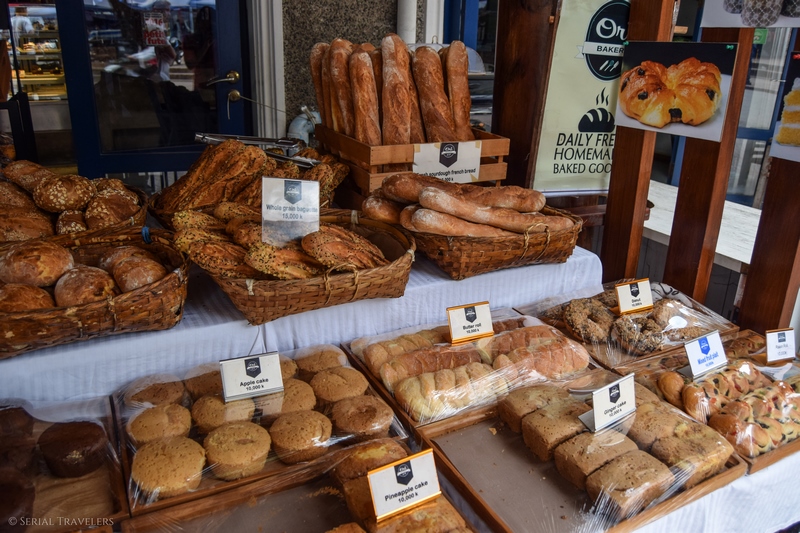 serial-travelers-blog-voyage-asie-laos-luang-prabang-boulangerie-pain-viennoiserie