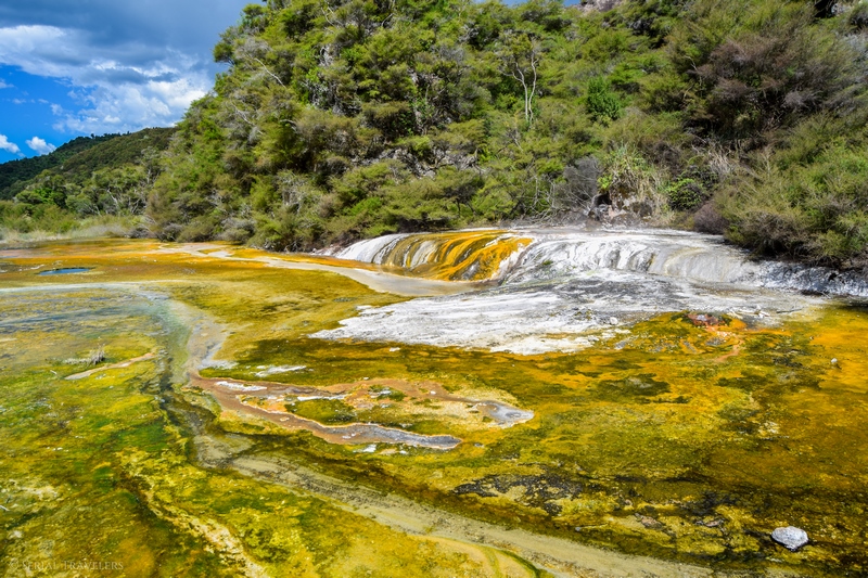 serial-travelers-nouvelle-zelande-waimangu-warbrick-terrace1