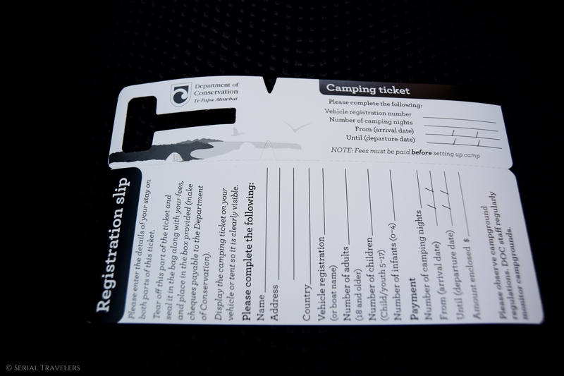 serial-travelers-nouvelle-zelande-DOC-campsite-ticket