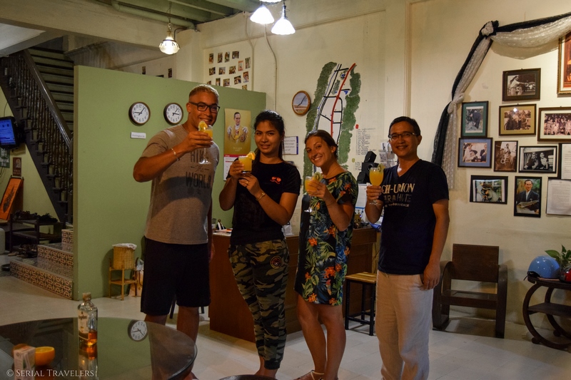 serial-travelers-thailand-phang-nga-guesthouse-homestay-thaweesuk-team-staff