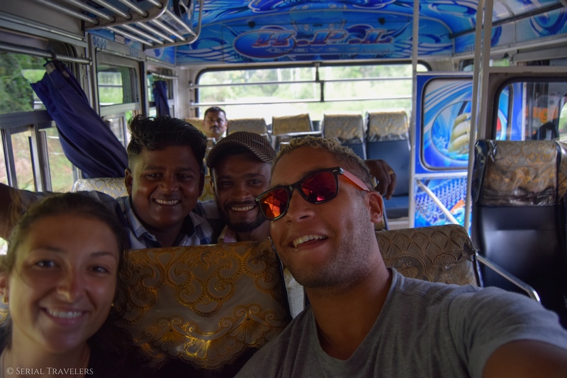 serial-travelers-sri-lanka-trajet-bus-local-ella-negombo-bus-smile