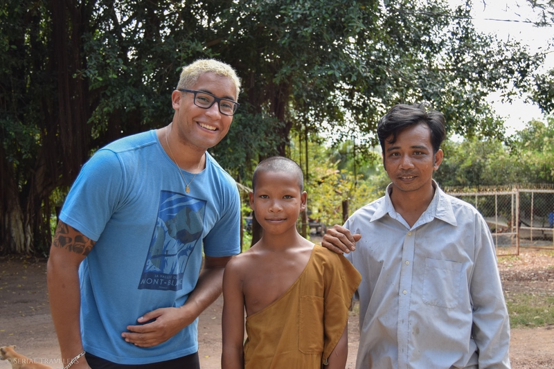 serial-travelers-cambodge-battambang-moine