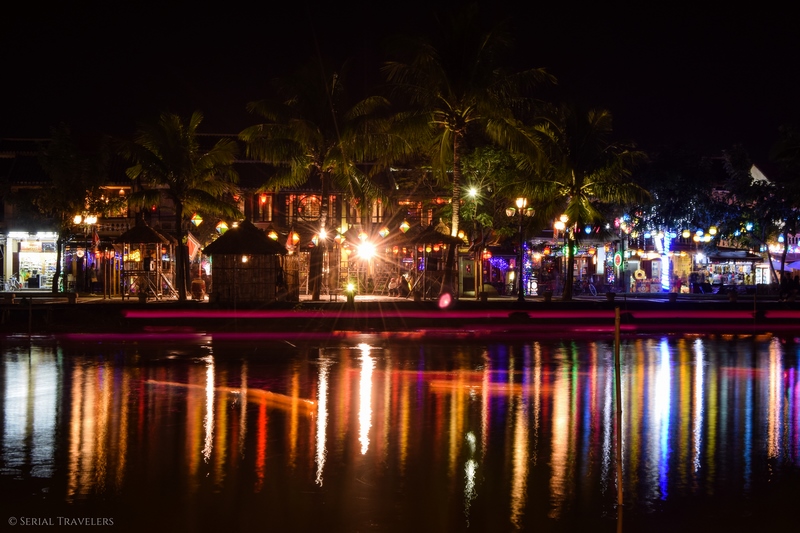 serial-travelers-vietnam-hoi-an-nuit-vieille-ville-couleur-lumiere