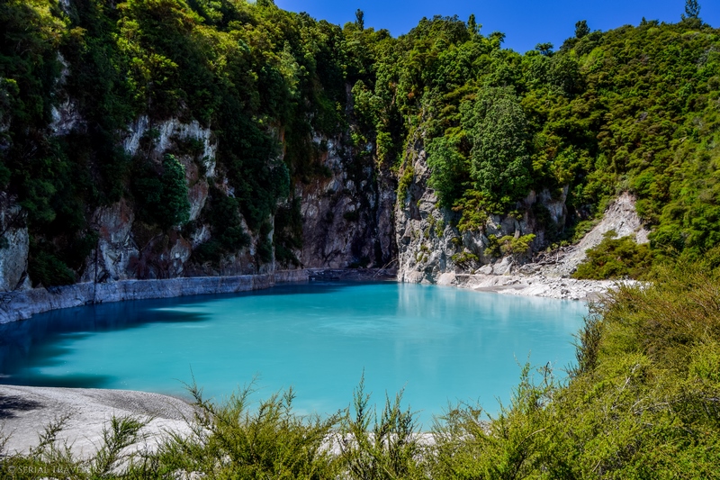 serial-travelers-nouvelle-zelande-waimangu-volcanic-valley-inferno-lake2