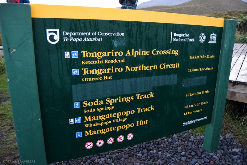 serial-travelers-tongariro-alpine-crossing-mangatepopo-parking