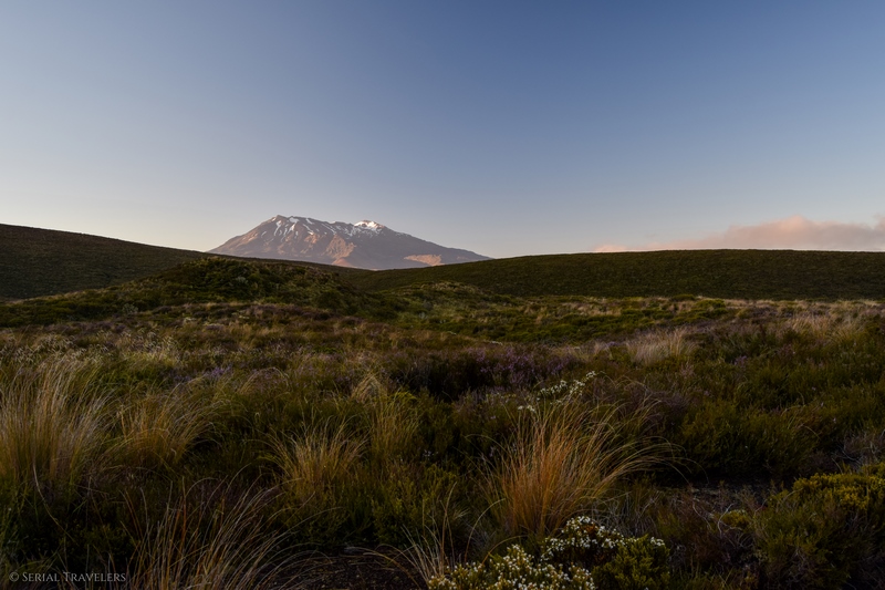 serial-travelers-tongariro-alpine-crossing-mangatepopo-ruapehu-overview