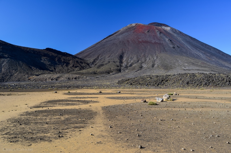 serial-travelers-tongariro-alpine-crossing-south-crater5