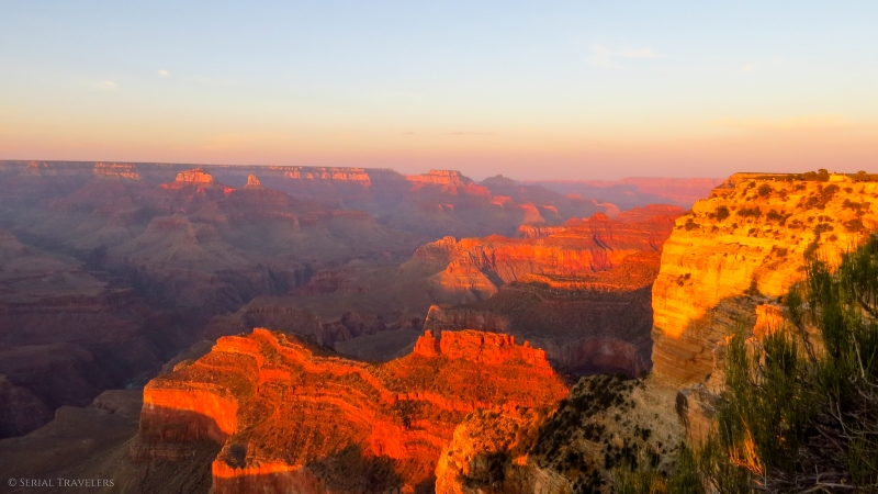 serial-travelers-ouest-americain-arrivée-grand-canyon-sunset-hopi-point6